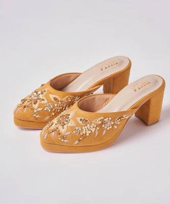 Yellow woven leather heels 5