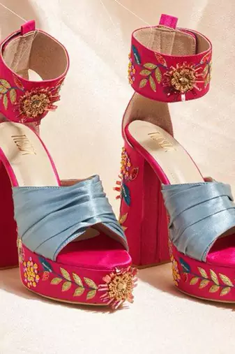 Multicolor woven leather Heels