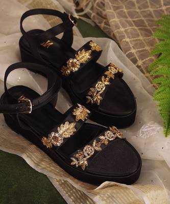 Black woven leather sandals 5