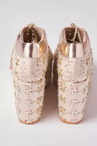 Gold woven leather wedges shoes