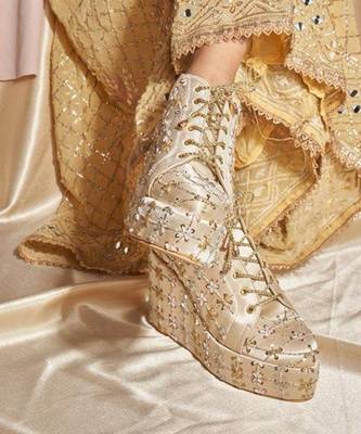 Gold woven leather wedges shoes 5
