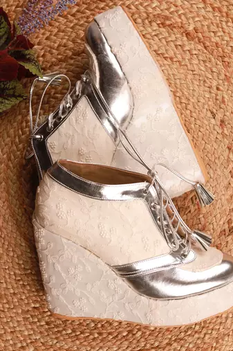 White woven leather wedges shoes
