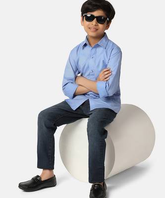 Boys light blue shirts 5