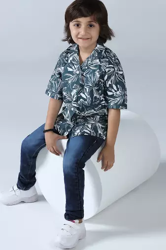 Floral breeze boys collar shirt