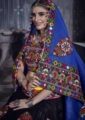 Yellow and Black Gamthi work Rajwadi dress with blue Traditional Dupatta for this Navratri garba 2