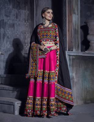 Pink and black Designer Special Gamthi Work Lehenga choli with Traditional Dupatta for this Navratri 3