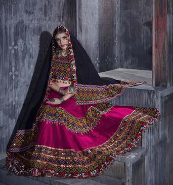 Pink and black Designer Special Gamthi Work Lehenga choli with Traditional Dupatta for this Navratri 4