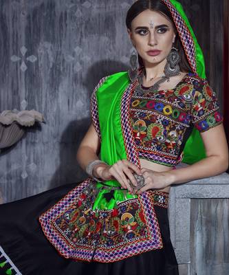 Black and green Gamthi work Rajwadi Navratri garba chaniya choli with Traditional Dupatta 2