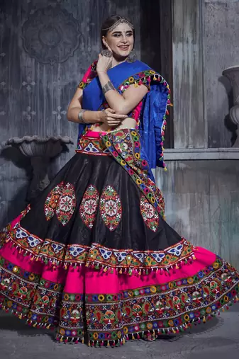 Pink and Black Gamthi work Navratri garba Rajwadi dresses with blue Traditional Dupatta for this Navratri garba