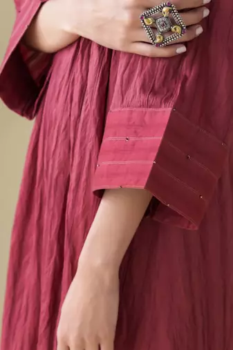Maroon plain chanderi kurta set with slip