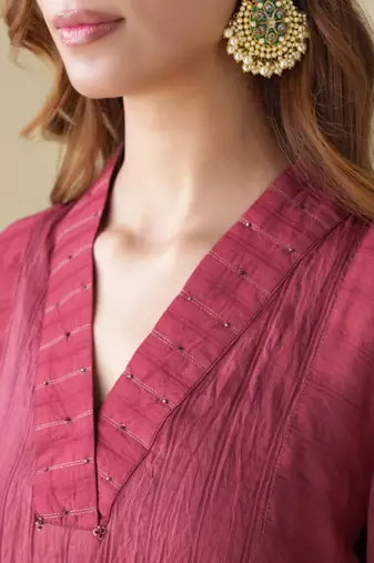 Maroon plain chanderi kurta set with slip