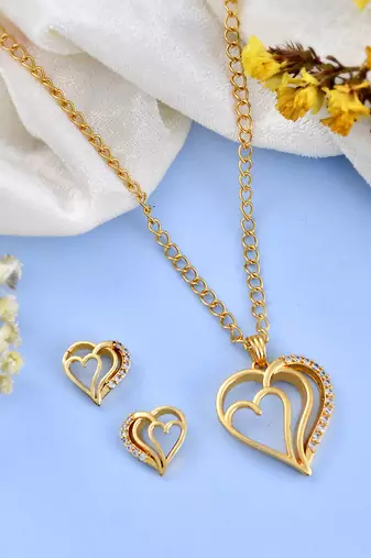 Gold-plated stone studded jewellery set