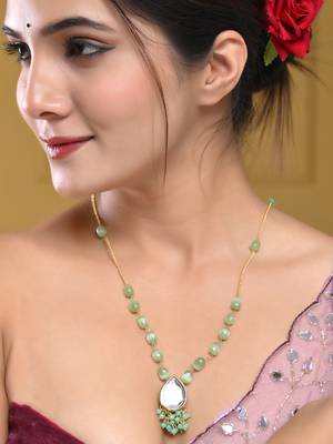 Gold-plated kundan studded necklace 1