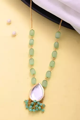 Gold-plated kundan studded necklace