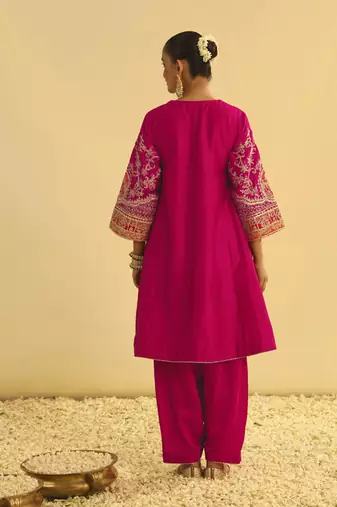 Hot pink embroidered chanderi silk kurta set
