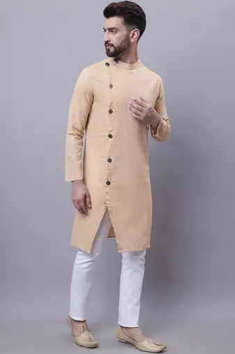 Sherwani kurta with asymetrical cut