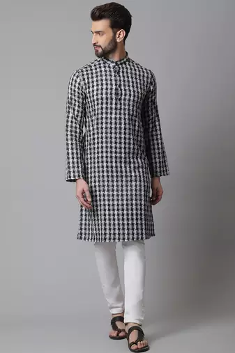Sherwani kurta with asymetrical cut