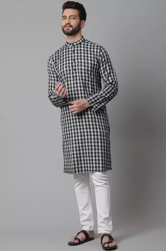 Sherwani kurta with asymetrical cut
