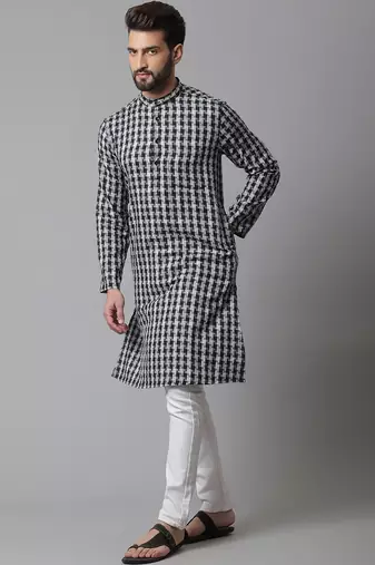 Sherwani kurta with asymetrical cut