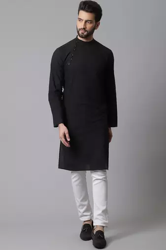 Solid kurta with band collar