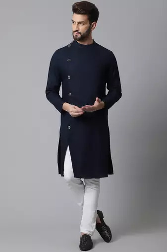 kurta with asymmetrical cut