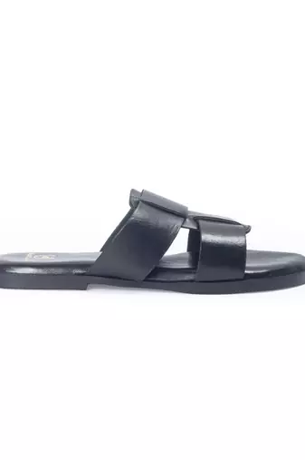 Black solid leather flat