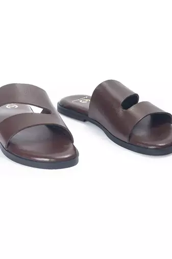 Brown solid leather flat