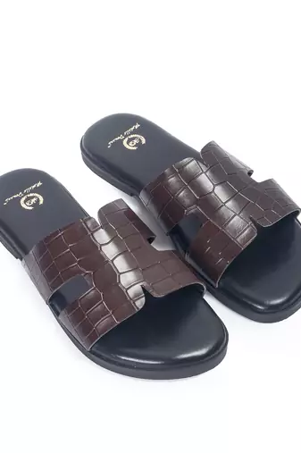 Brown solid leather flat