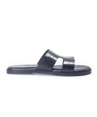 Black solid leather flat 3