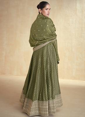 Mahendi viscose jacquard embroidered anarkali suit 3