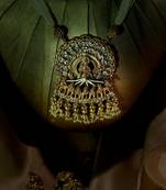 Gold kundan