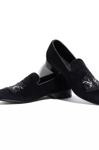 Black woven velvet shoes