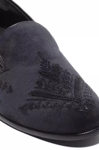 Navy blue woven velvet shoes