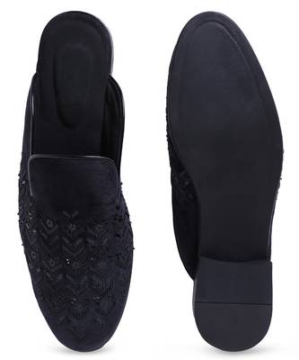 Black woven velvet mules 3