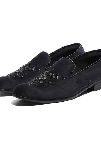 Black woven velvet shoes