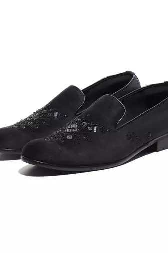 Black woven velvet shoes