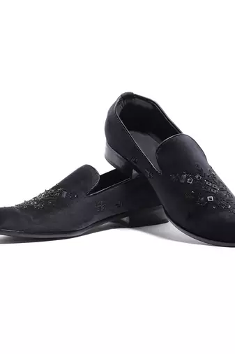 Black woven velvet shoes