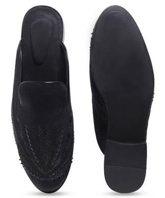 Black woven velvet mules 3