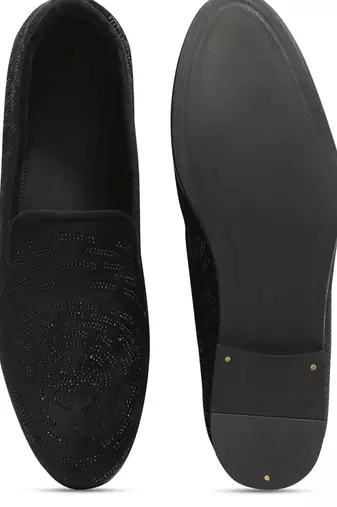 Black woven velvet shoes