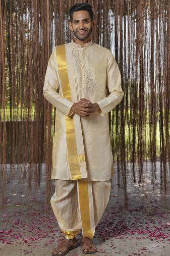 Beige plain silk kurta & dhoti with stole