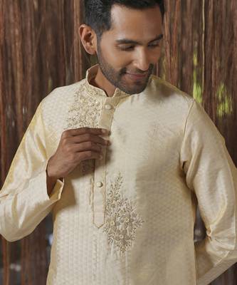 Beige plain silk kurta & dhoti with stole 2