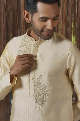 Beige plain silk kurta & dhoti with stole