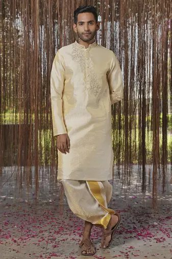 Beige plain silk kurta & dhoti with stole