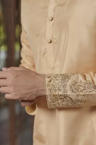 Brown plain silk kurta & dhoti with stole