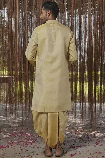 Green plain silk kurta & dhoti with stole
