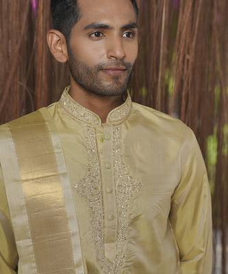 Green plain silk kurta & dhoti with stole 3