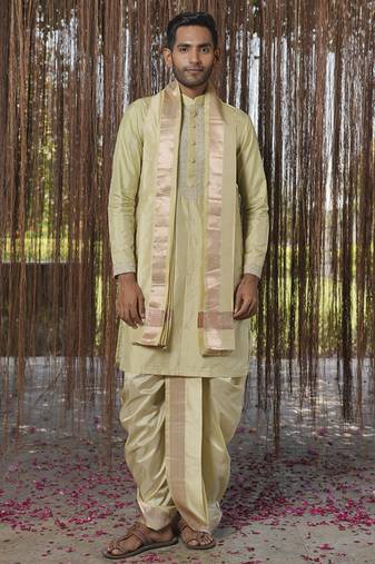 Green plain silk kurta & dhoti with stole