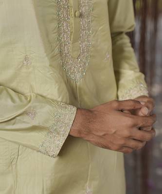 Green plain silk kurta & dhoti with stole 4
