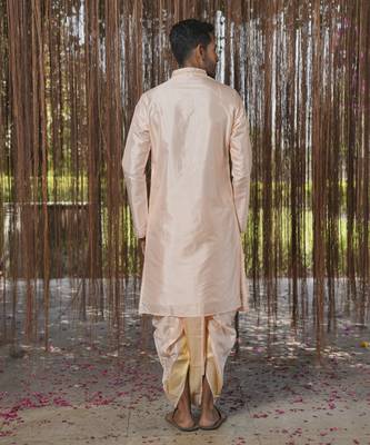 Pink plain silk kurta & dhoti with stole 5
