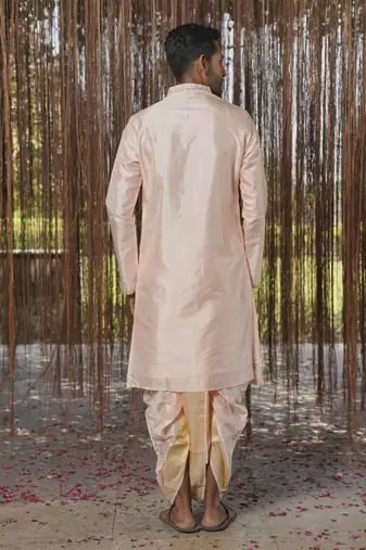 Pink plain silk kurta & dhoti with stole